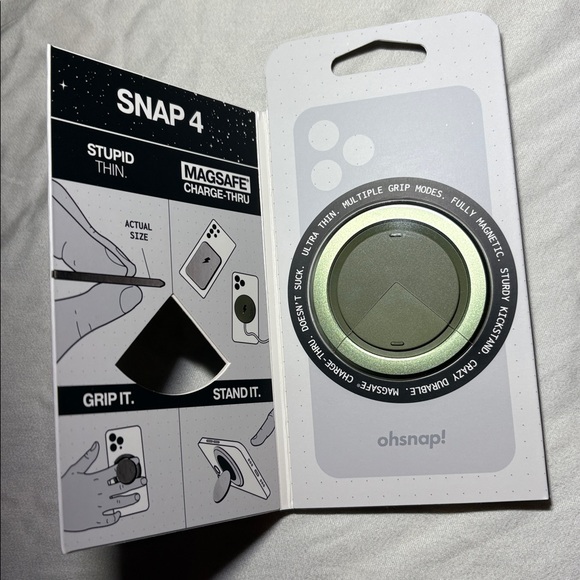 Snap 4 Phone Grip in Olive and Charcoal - Picture 2 of 4